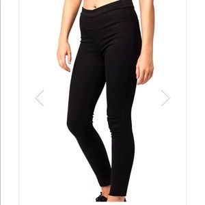 Free People Black Distressed Pull-On Jegging 28